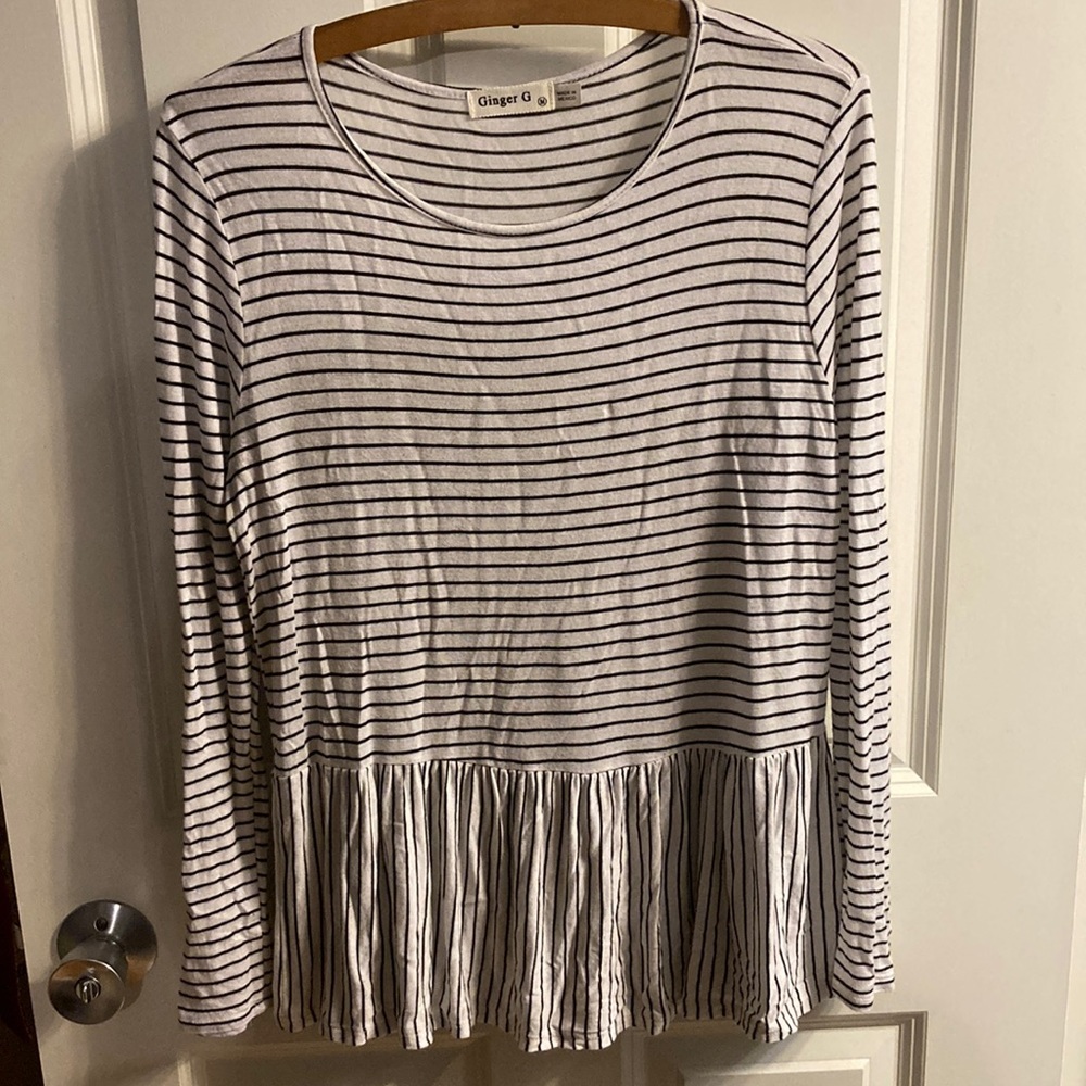 Size Medium T. J. Maxx Long Sleeve Top
